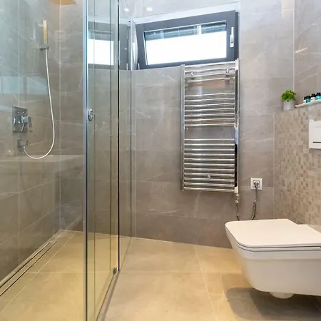 Luxury Marastina With Jacuzzi & Pool Appartamento Zara